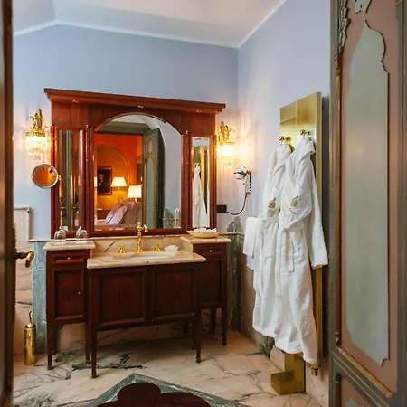 Relais & Chateaux Villa Crespi-3